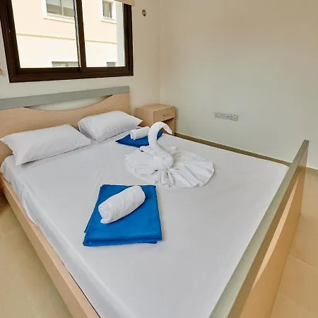 Kyklades Angie * Protaras